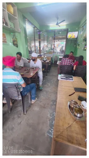 New Janta Dhaba — mehmaan aur veg thali
